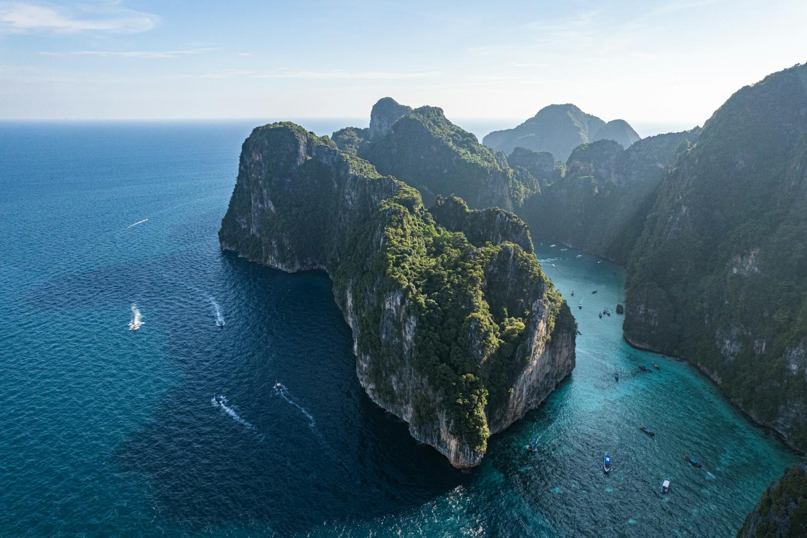 Bangkok, River Kwai & Phuket with Singapore Airlines
