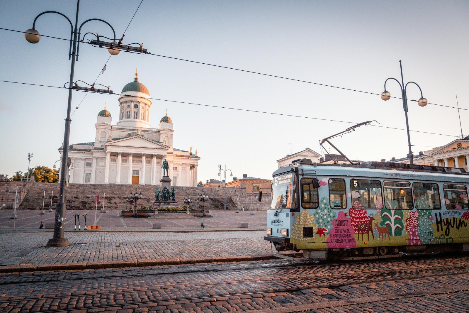 Fly in, Sail Out, Discover Scandinavia