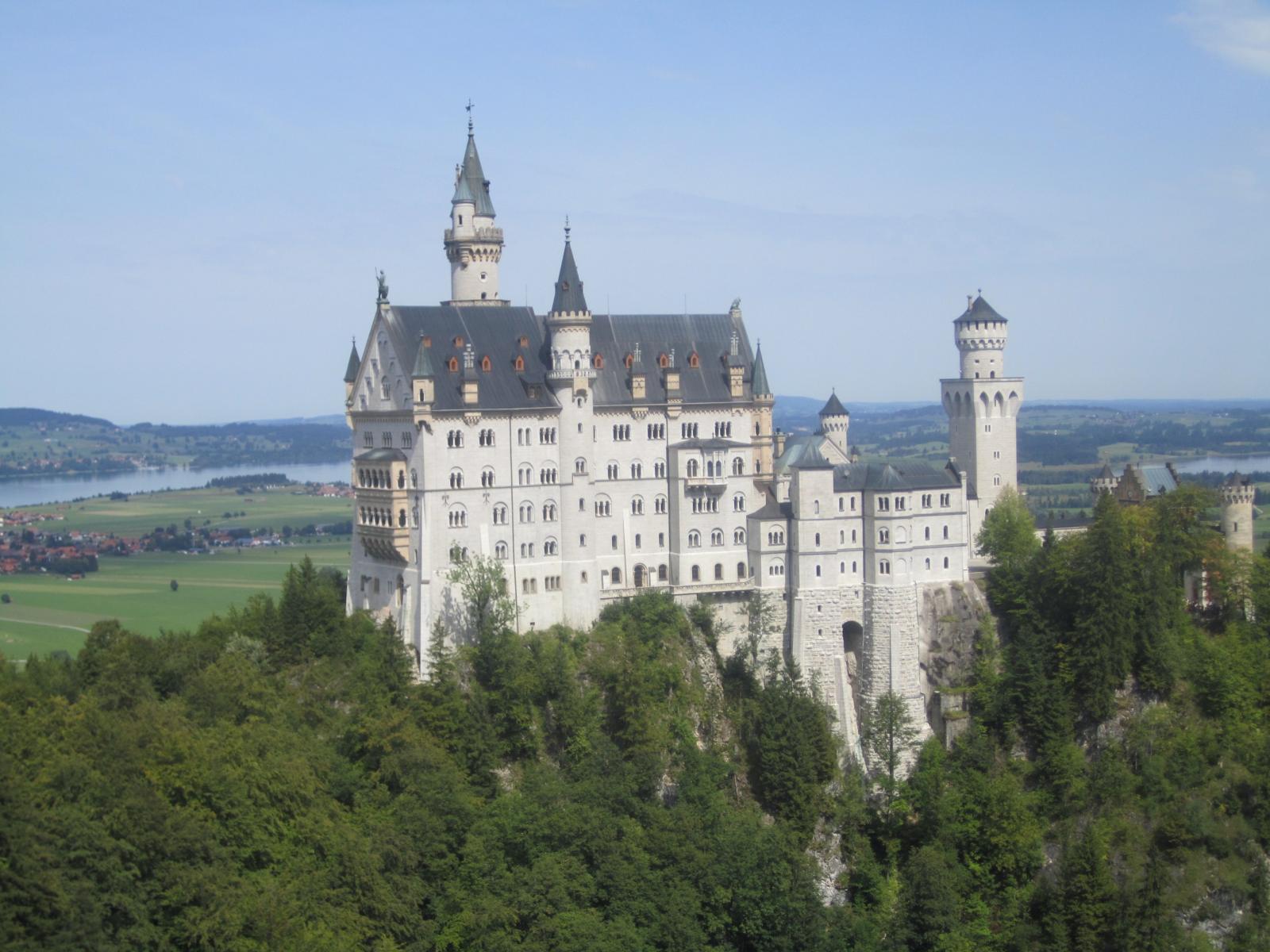 Neuschwanstein & Linderhof Castles Tour